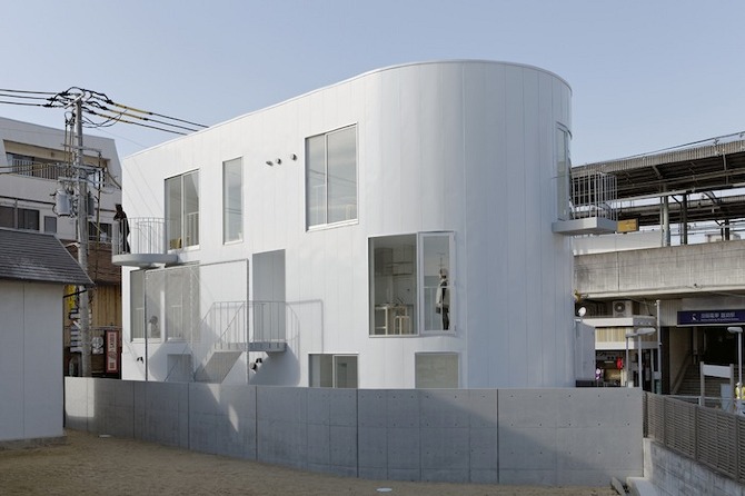 DA2 D Apartment by SPACESPACE in thisispaper.com